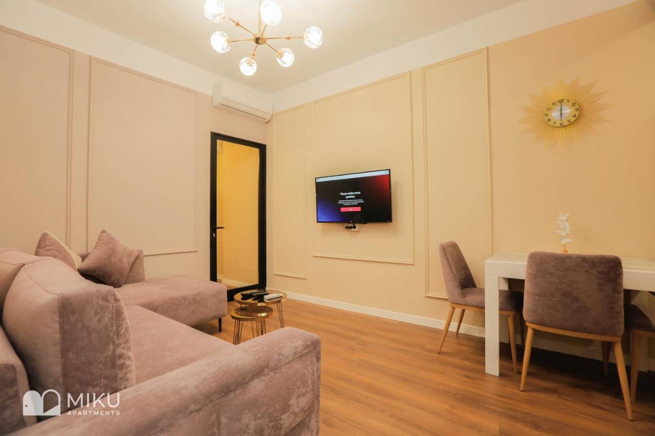 Miku Apartment - Perfect 1Bedroom At Komuna E Parisit ติรานา ภายนอก รูปภาพ