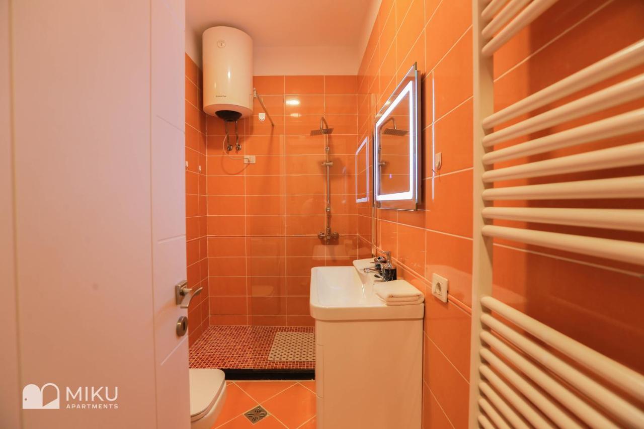 Miku Apartment - Perfect 1Bedroom At Komuna E Parisit ติรานา ภายนอก รูปภาพ