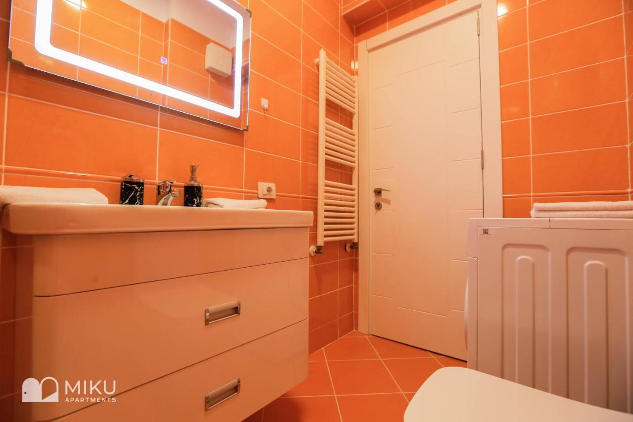 Miku Apartment - Perfect 1Bedroom At Komuna E Parisit ติรานา ภายนอก รูปภาพ