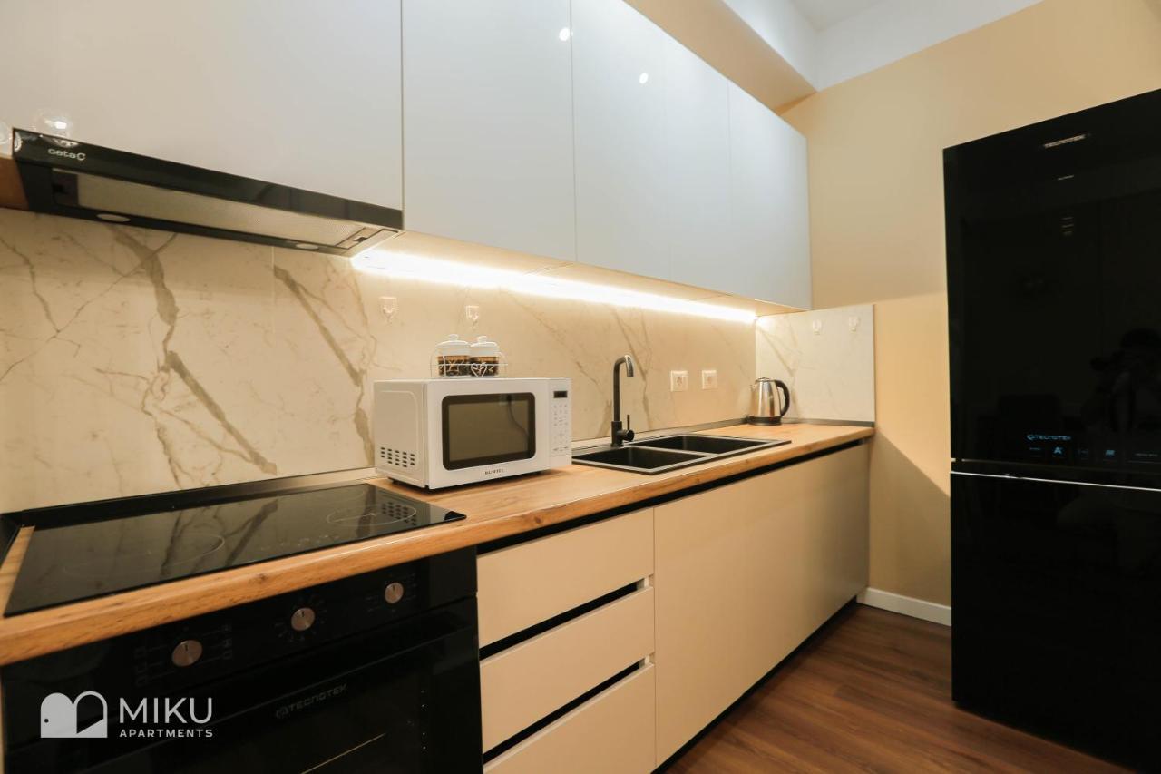 Miku Apartment - Perfect 1Bedroom At Komuna E Parisit ติรานา ภายนอก รูปภาพ
